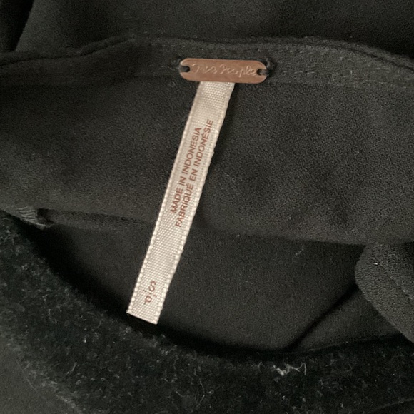 Elegant Black Sleeveless Dress; size S - Picture 6 of 7